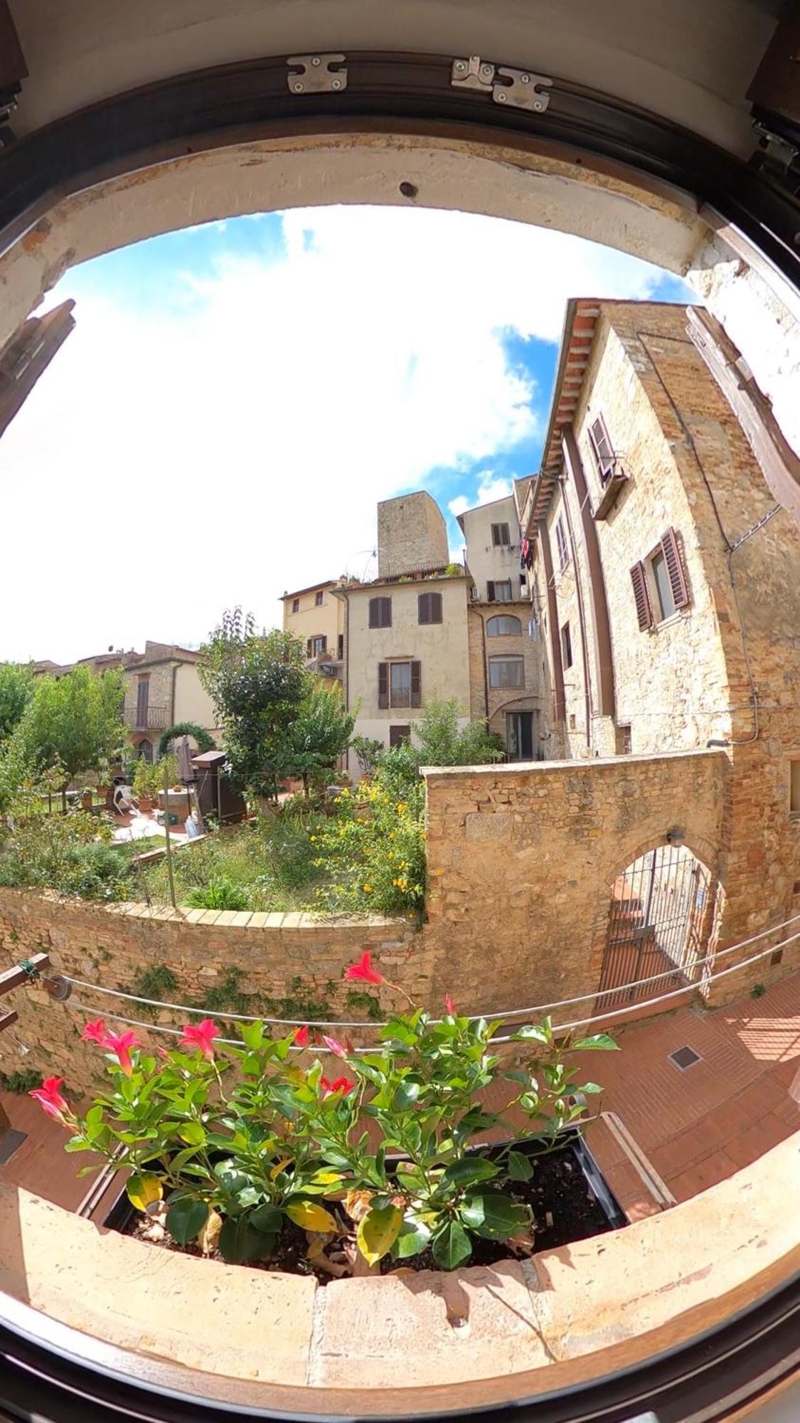 Ferienwohnung Casa Nel Centro Storico San Gimignano Exterior foto